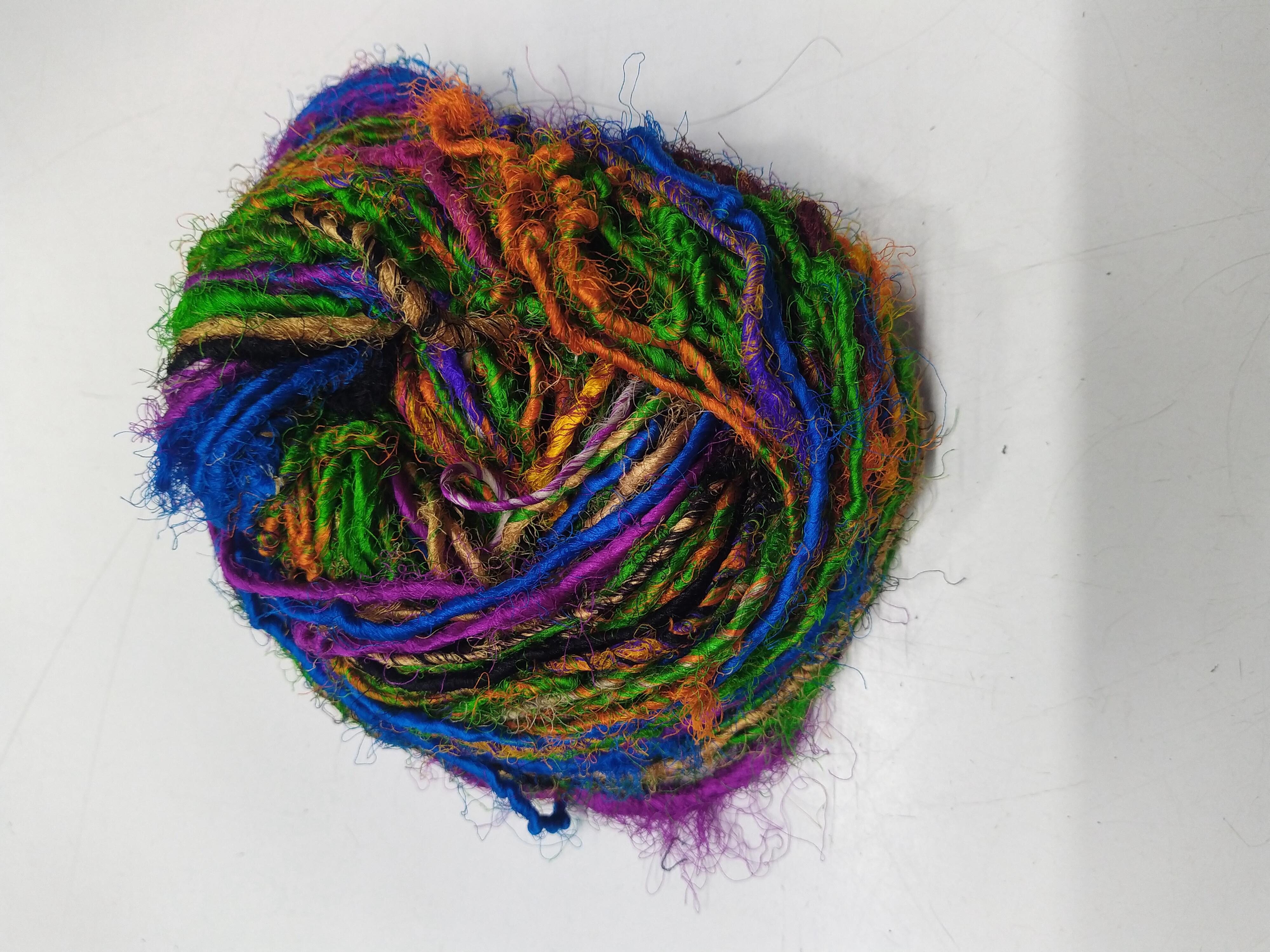 Recycled silk yarn (16)